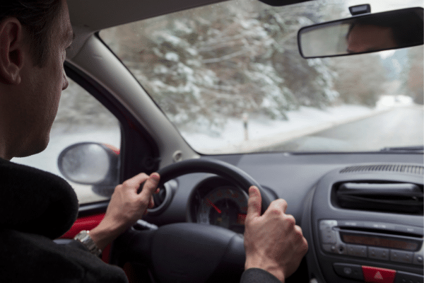 Easy-To-Forget Tips When Driving In Snow